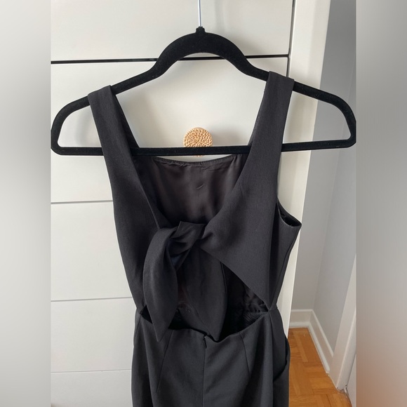 Aritzia Wilfred Ecoulement Wrap Jumpsuit Sz 2 Black Tie Back Sleeveless - Picture 5 of 8